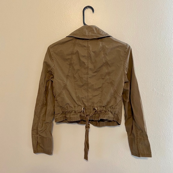 “Safari” jacket 🖤 - Picture 3 of 3